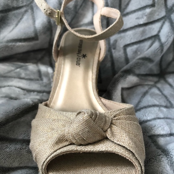 Sassy Summer Sandals Size 9 - Picture 3 of 5